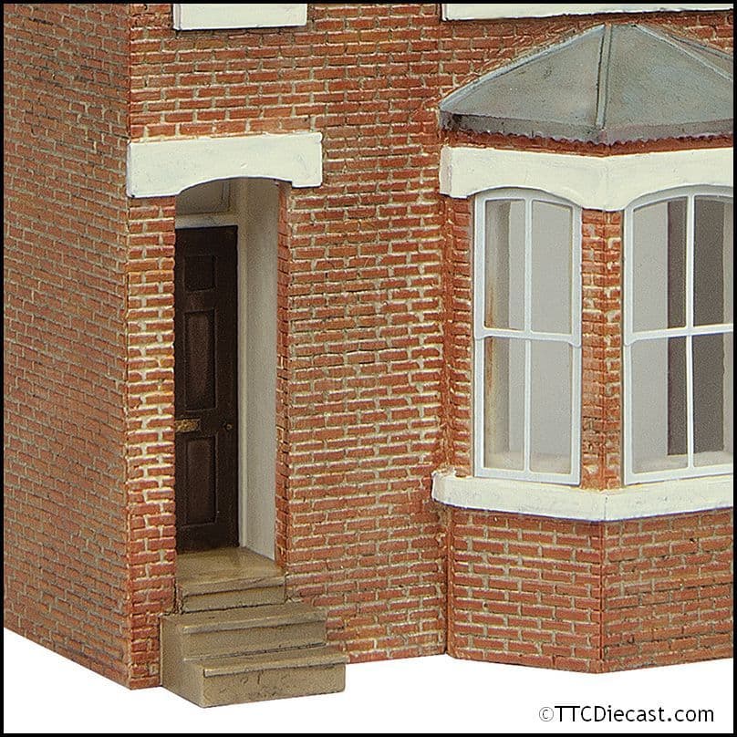 Scenecraft 44-0214B Low Relief Right Hand Bay Terrace Black, OO Gauge