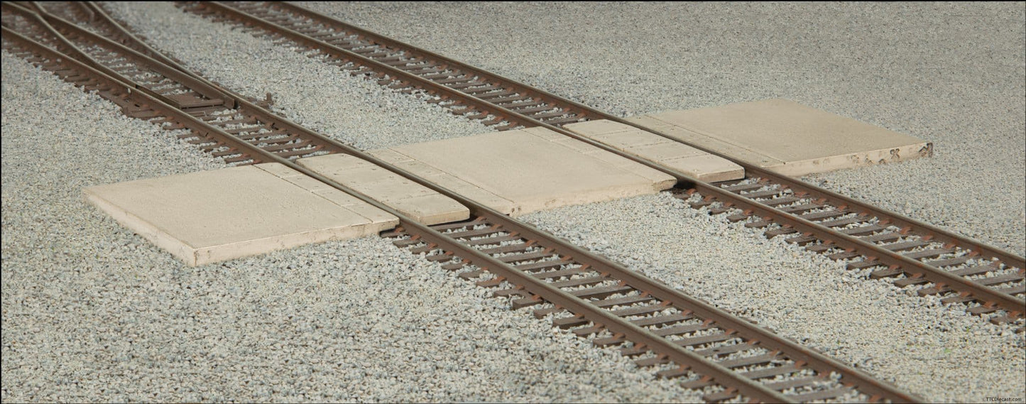 Scenecraft 44-0532 Engine Shed Concrete Apron, OO Gauge