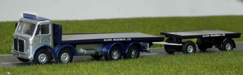 Base Toys DA98 AEC Mammoth Major F/bed - Silver Roadways