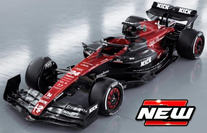 Burago 38085G Alfa Romeo F1 Team Orlen C43 #24 Zhou Guanyu - W/Card box 1:43 Scale *PRE ORDER £9.99*