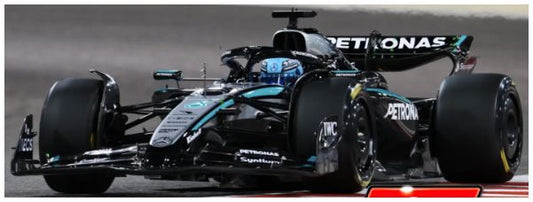 Burago 38238R Mercedes F1 W16 #63 George Russell 2025 w/Helmet, 1:43 Scale