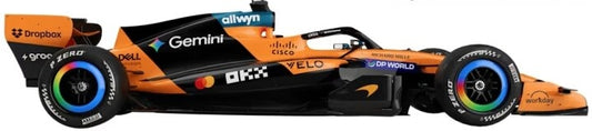 Burago 38294P McLaren F1 MCL 40 2026 #81 Oscar Piastri Hard Case + Helmet 1:43 Scale *PRE ORDER £23.74*