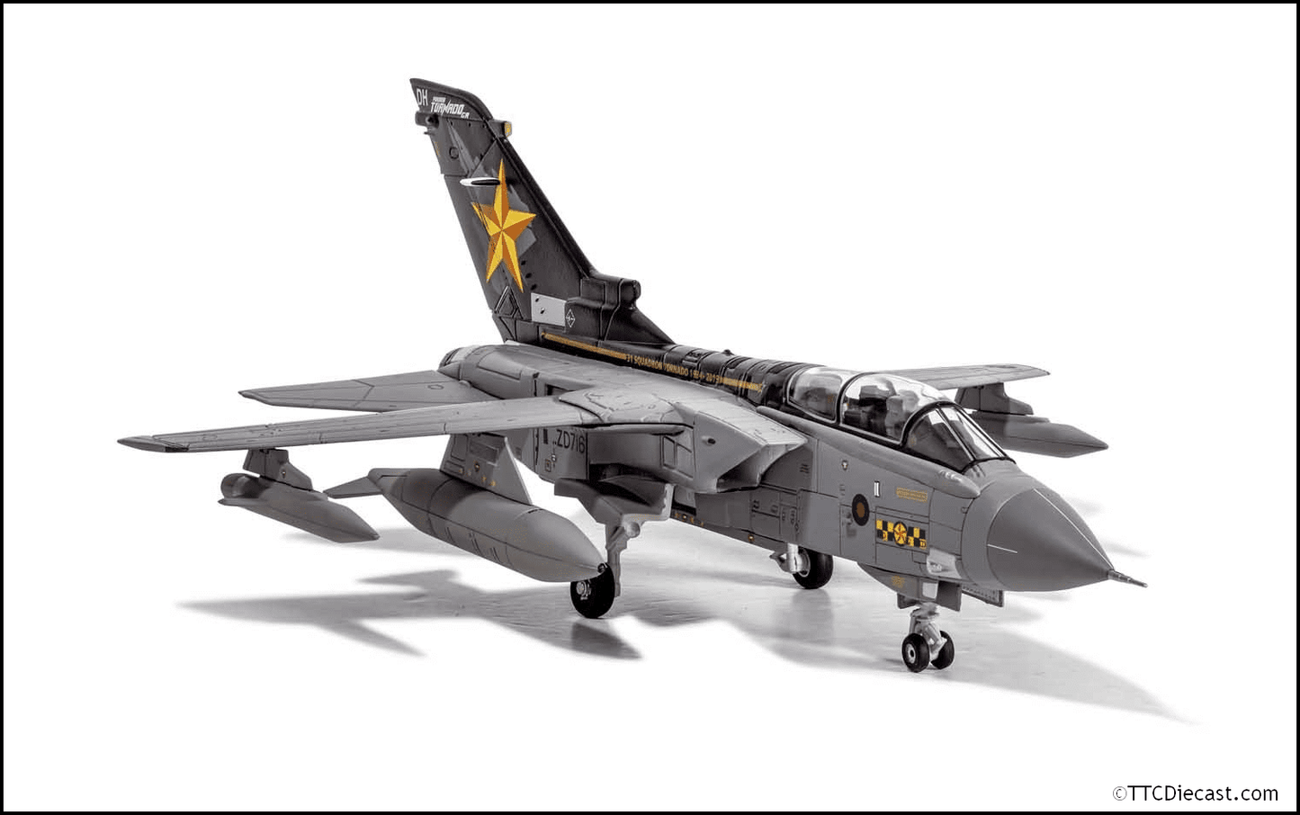 Corgi AA33621 Panavia Tornado GR.4 ZA548, RAF No.31 Squadron Goldstars Retirement - LAST ONE