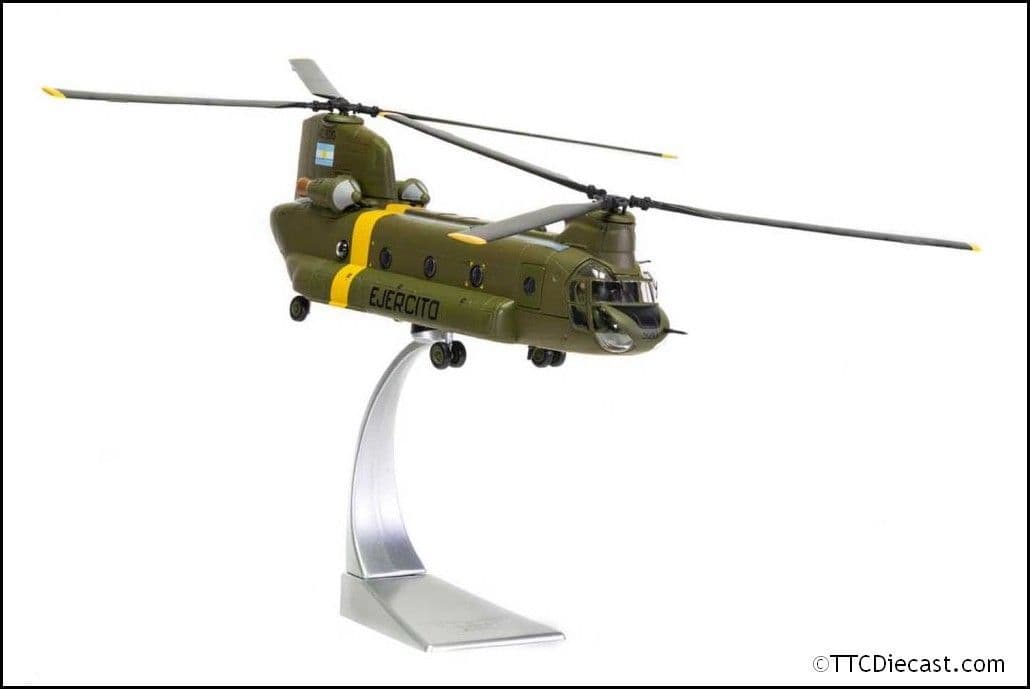 Corgi AA34217 Boeing CH-47C Chinook AE-520, Falklands War 1982 1:72 Scale