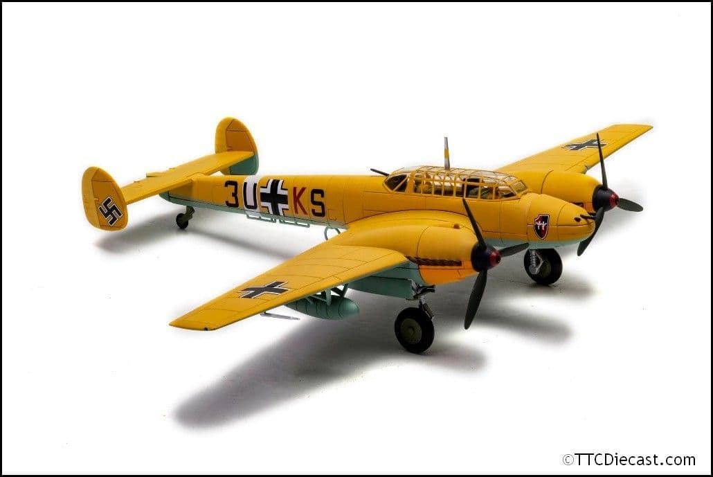 Corgi AA38511 Messerschmitt Bf 110E-2 Trop 3U+KS 8./ZG 26 Derna North Africa 1942 - 1:72