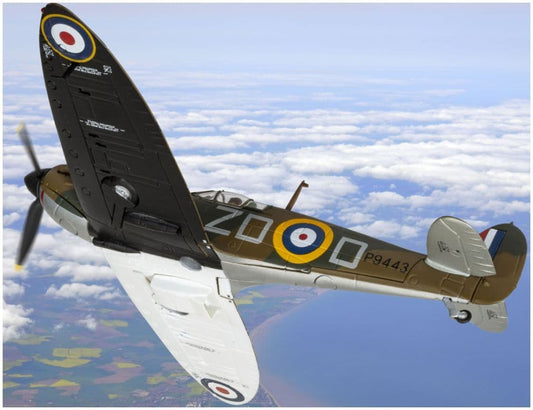 Corgi AA39216 Supermarine Spitfire MkI - Flt Lt Douglas Bader - Battle of Britain 85, 1:72 Scale