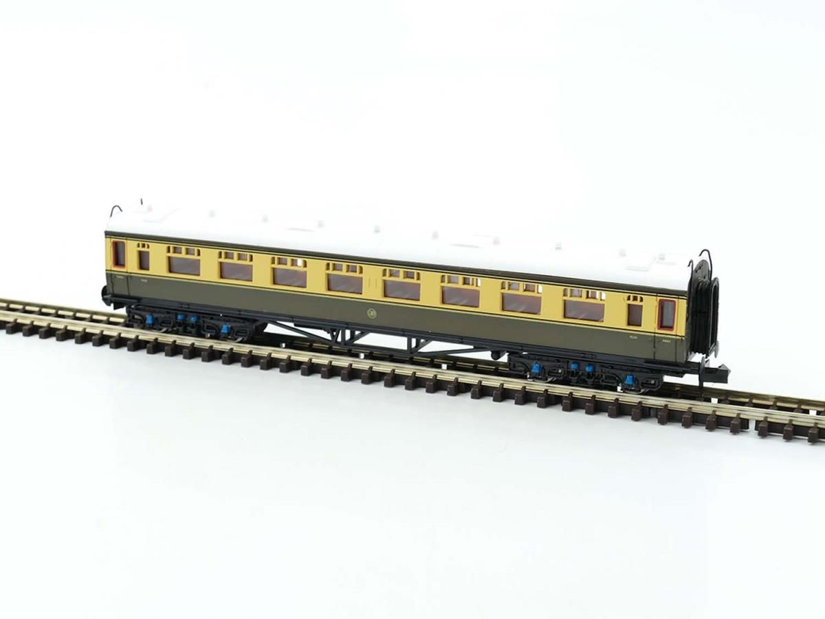Dapol 2P-000-053 Collett Coach Composite GWR Chocolate/Cream 7030, N Gauge