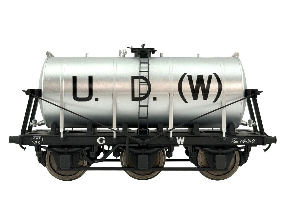 Dapol 7F-031-013 6 Wheel Milk Tank Dairy Wholesale (UDW) 2011, O Gauge *PRE ORDER £74.38 *