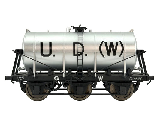 Dapol 7F-031-013 6 Wheel Milk Tank Dairy Wholesale (UDW) 2011, O Gauge *PRE ORDER £74.38 *