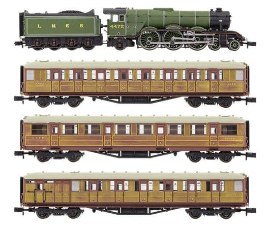 Dapol 2S-011-010 A1 4472 'Flying Scotsman' LNER Green Train Pack, N Gauge *LAST FEW*