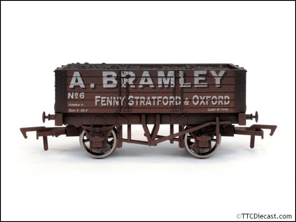 Dapol 4F-052-014 5 Plank Wagon 9' Wheelbase A Bramley Weathered, OO Gauge