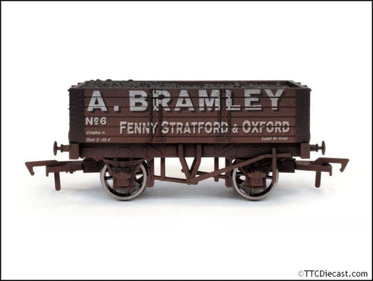 Dapol 4F-052-014 5 Plank Wagon 9' Wheelbase A Bramley Weathered, OO Gauge