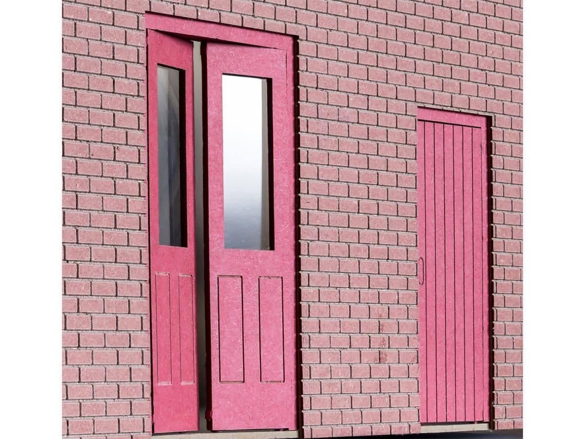 Dapol 7C-000-002 Working Station Doors Red O Gauge