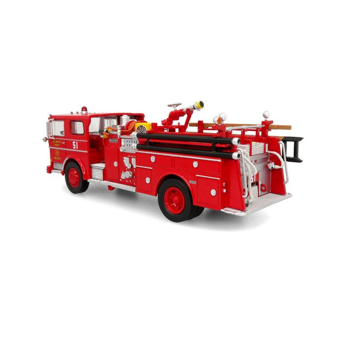 Iconic Replicas 500393 Ward LaFrance Ambassador Fire Engine 51 Los Angeles County of Fire Department 1973, 1:50 Scale *PRE ORDER £143.09*