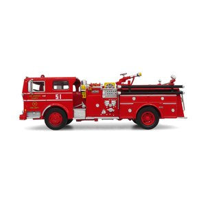 Iconic Replicas 500393 Ward LaFrance Ambassador Fire Engine 51 Los Angeles County of Fire Department 1973, 1:50 Scale *PRE ORDER £143.09*