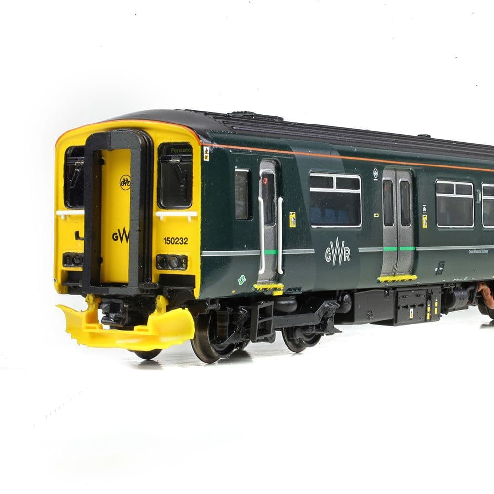 Farish 371-337 Class 150/2 2-Car DMU 150232 GWR Green (FirstGroup) N Gauge *PRE ORDER £203.96*