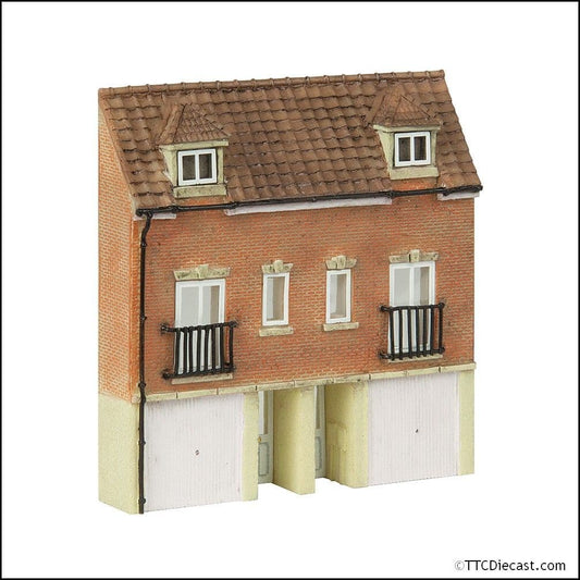 Scenecraft 42-218 Low Relief Modern Town Houses - N Gauge