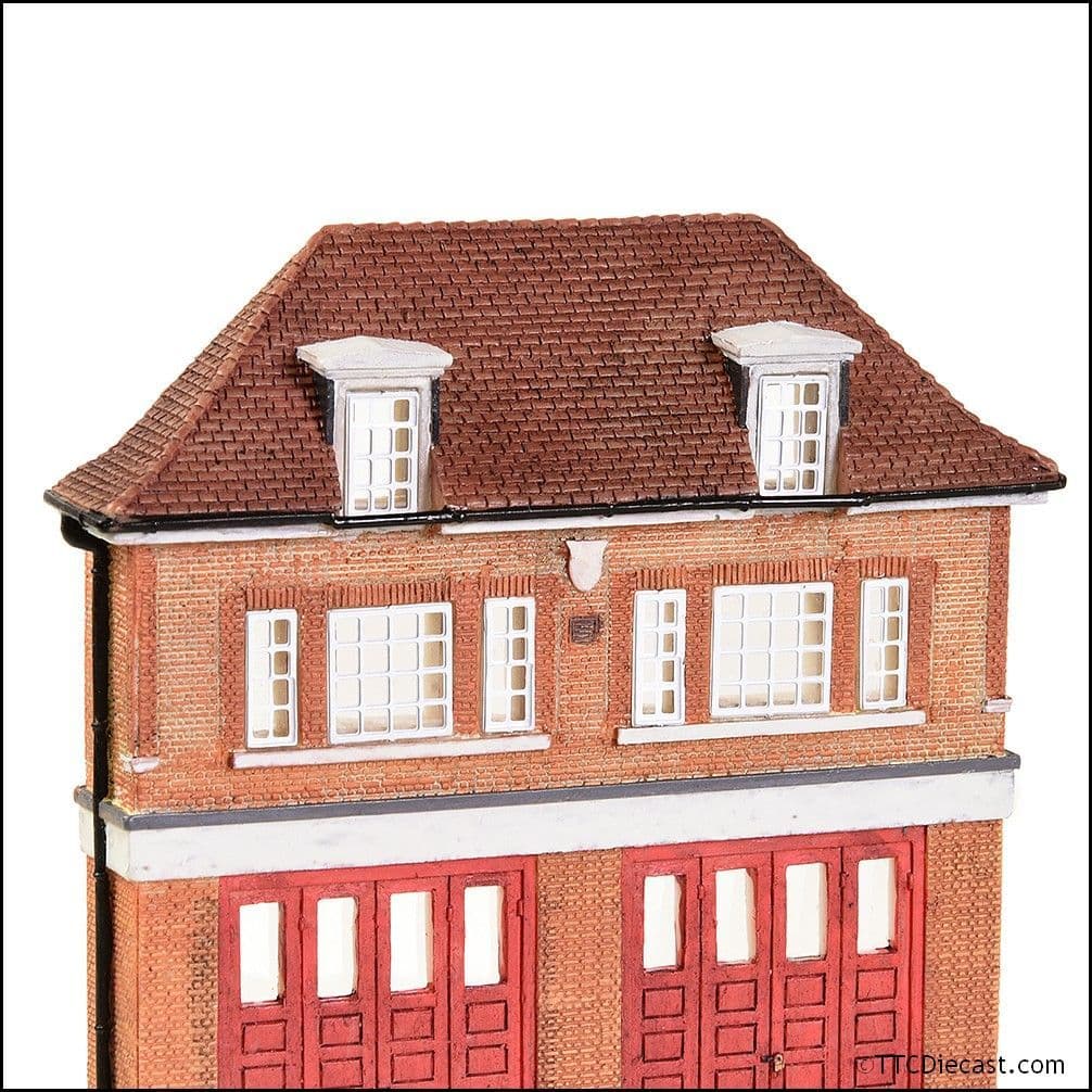 Scenecraft 42-240 Low Relief Fire Station, N Gauge