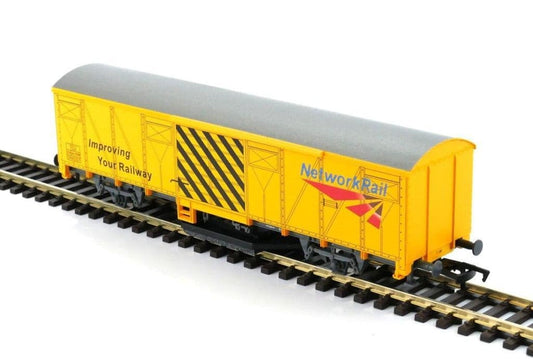 GM Collection GM4430101 Track Cleaning Wagon Network Rail - OO Gauge