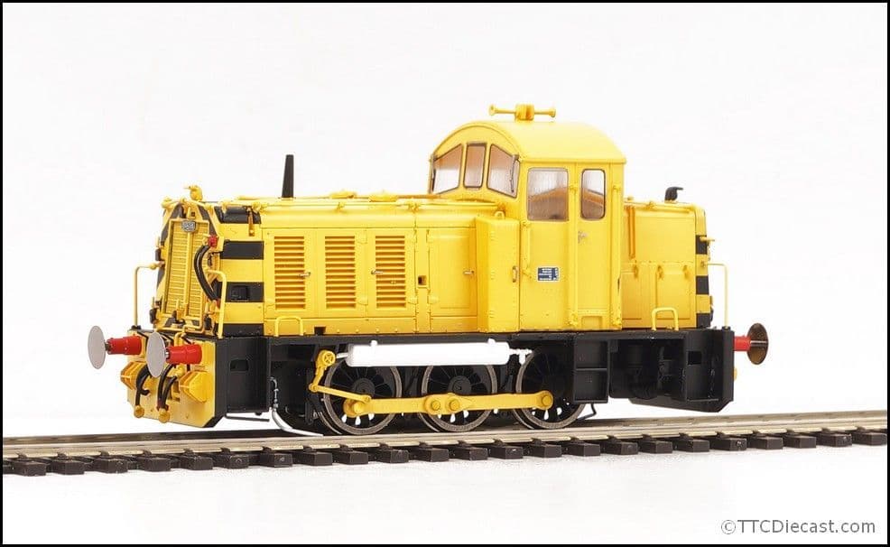 Heljan 2912 Class 07 (07001) in Peakstone yellow livery, OO Gauge