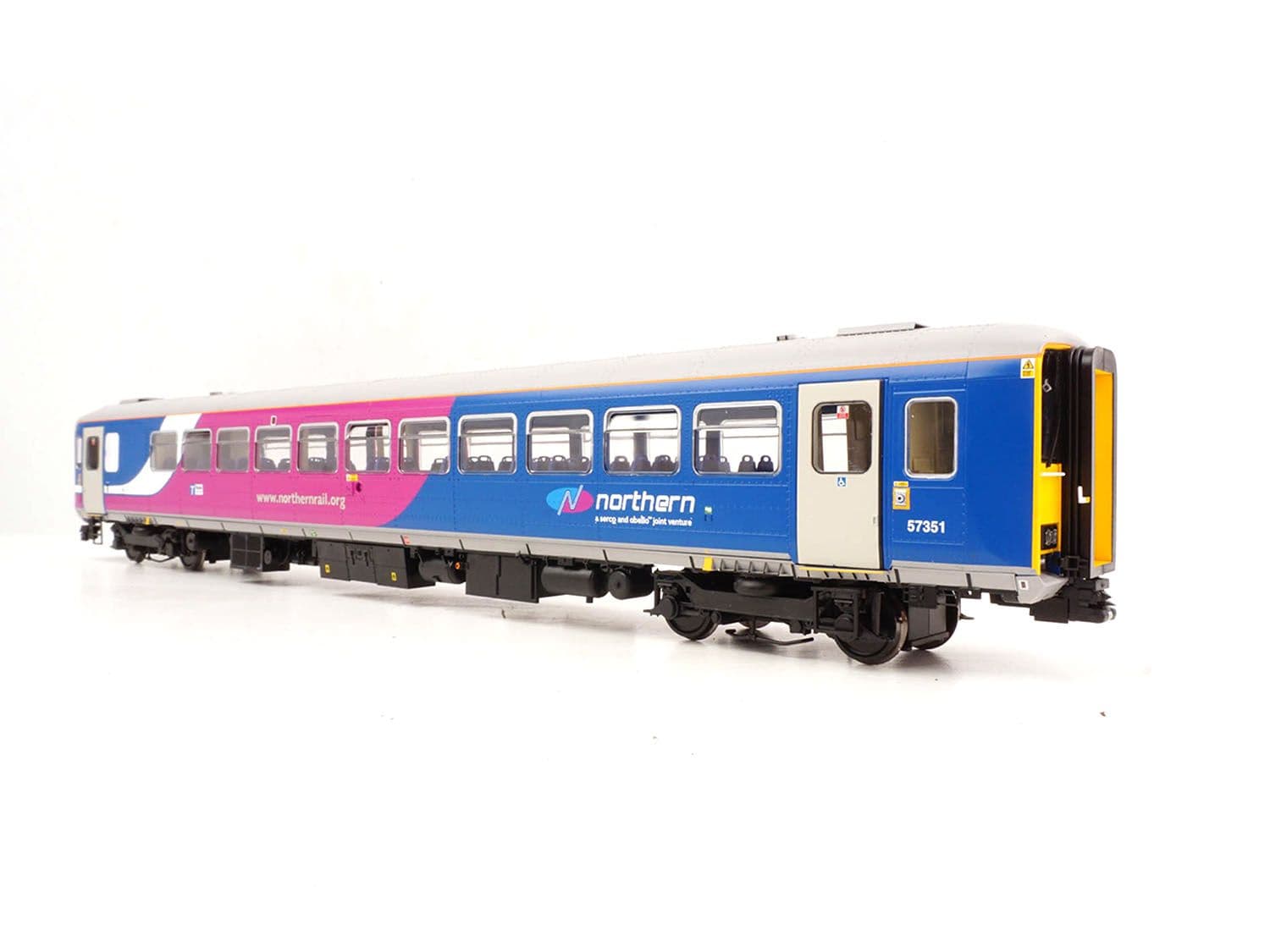 Heljan 53253 Class 153 351 Northern (DCC-Sound) O Gauge *PRE ORDER £44 ...