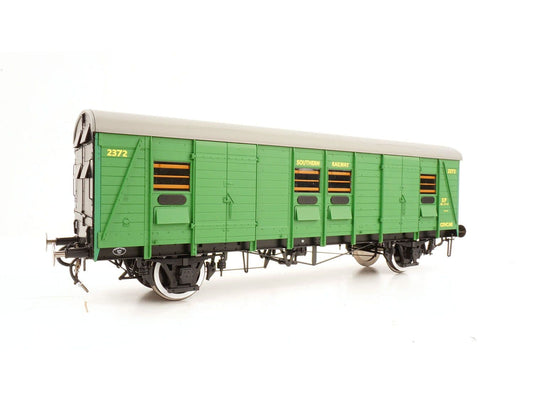 Heljan 9170 CCT 2372 Southern Railway (Even Planks), O Gauge