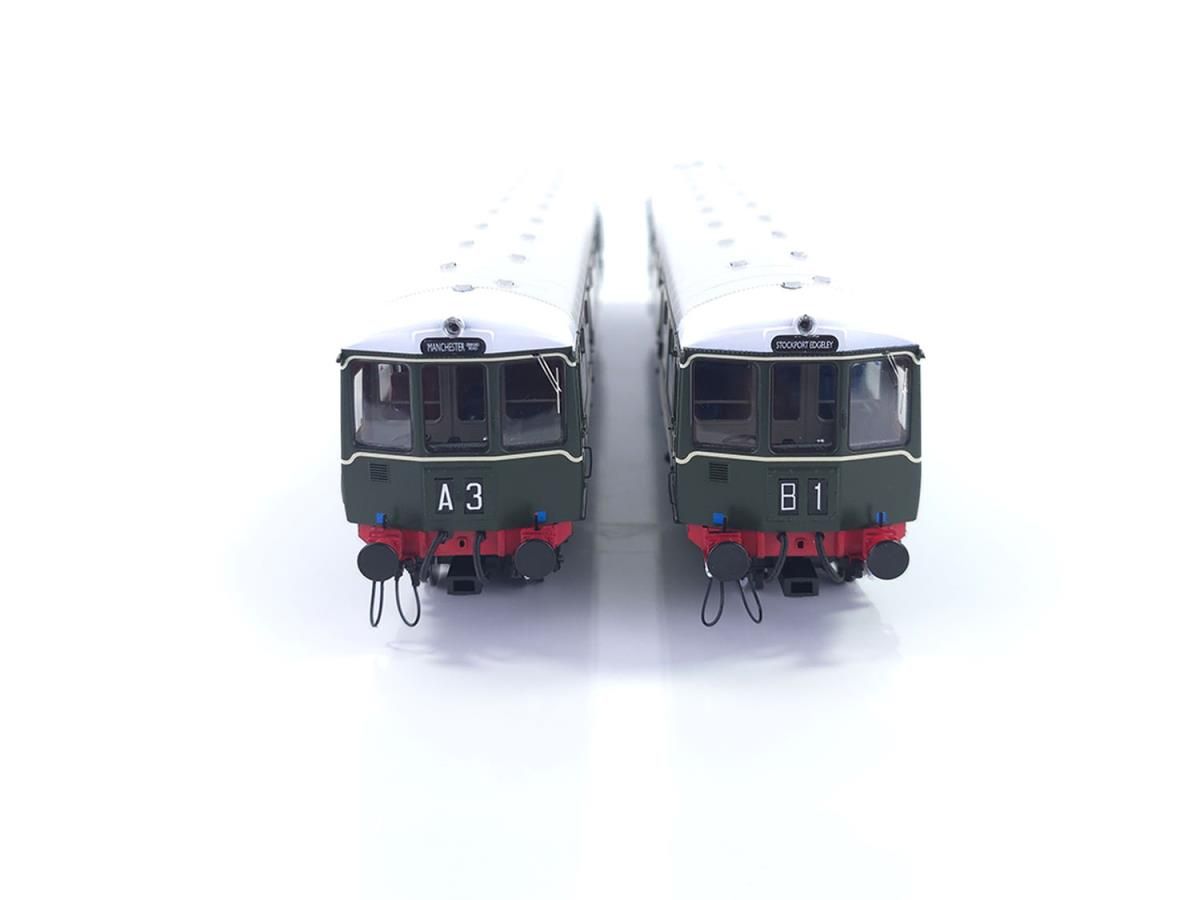 Heljan 1450 Class 104 3 Car DMU M50422/M59134/M50426 BR Early Green, OO Gauge