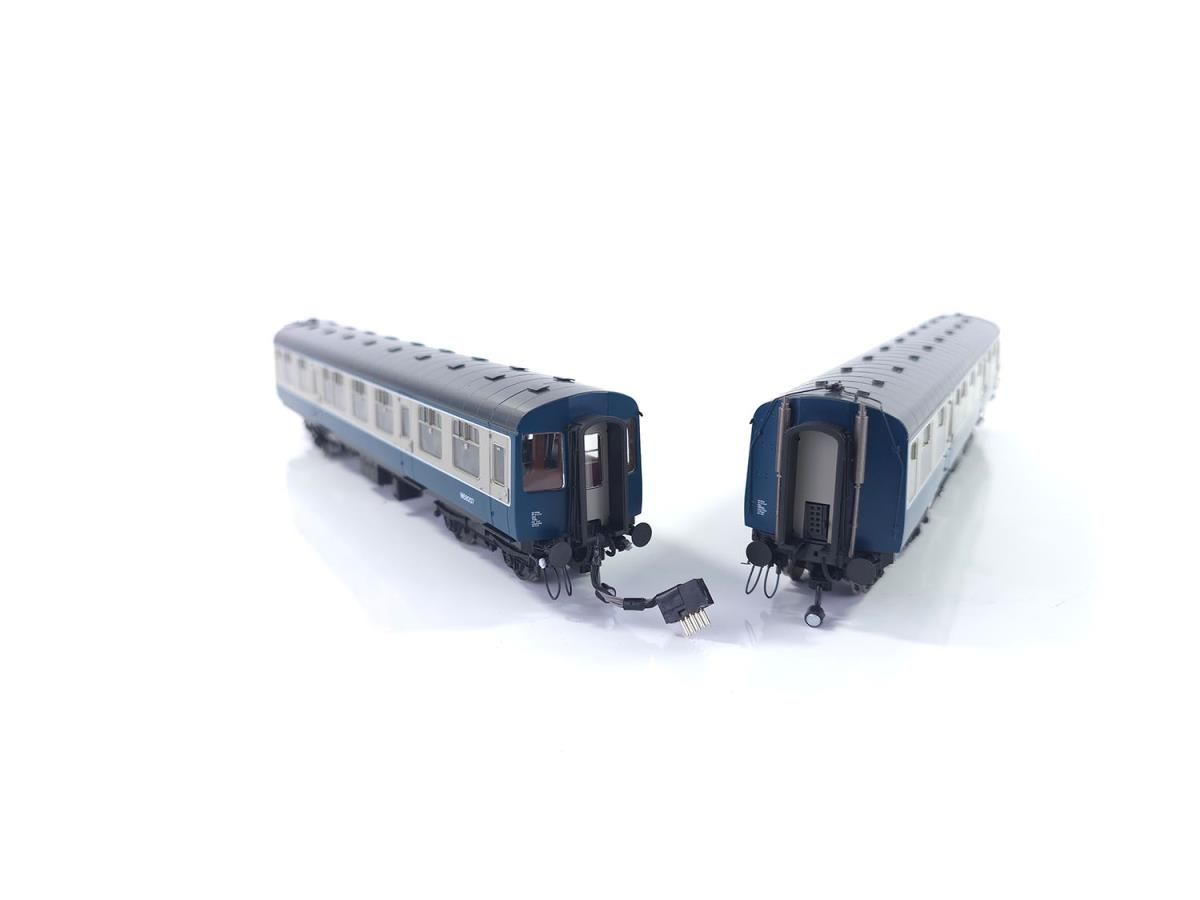 Heljan 1457 Class 104 3 Car DMU BX487 M53424/M59207/M53434 BR Blue/Grey, OO Gauge
