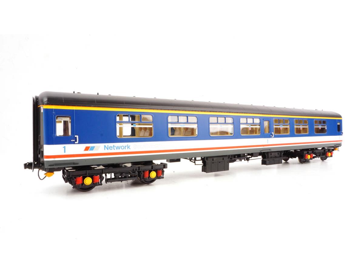 Heljan 2432 British Rail Mk2 - FK Network SouthEast dark blue , O Gauge
