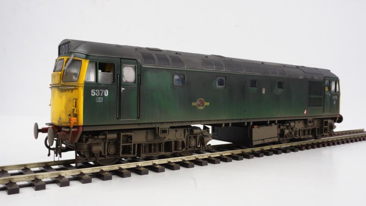 Heljan 2771 Class 27 5370 BR Plain Green Full Yellow Ends Weathered, O Gauge