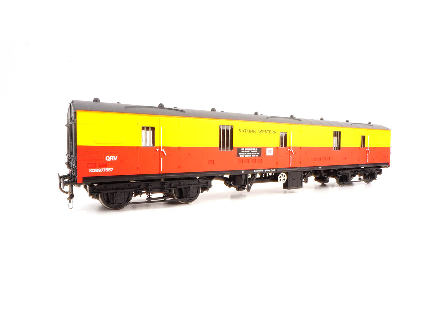 Heljan 4986 Mk1 GUV Satlink Western Red/Yellow KDB977557, O Gauge