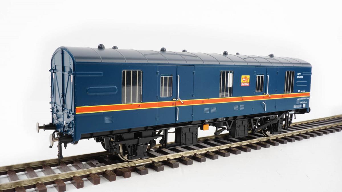 Heljan 9403 Mk1 CCT BR Blue Red Star, O Gauge