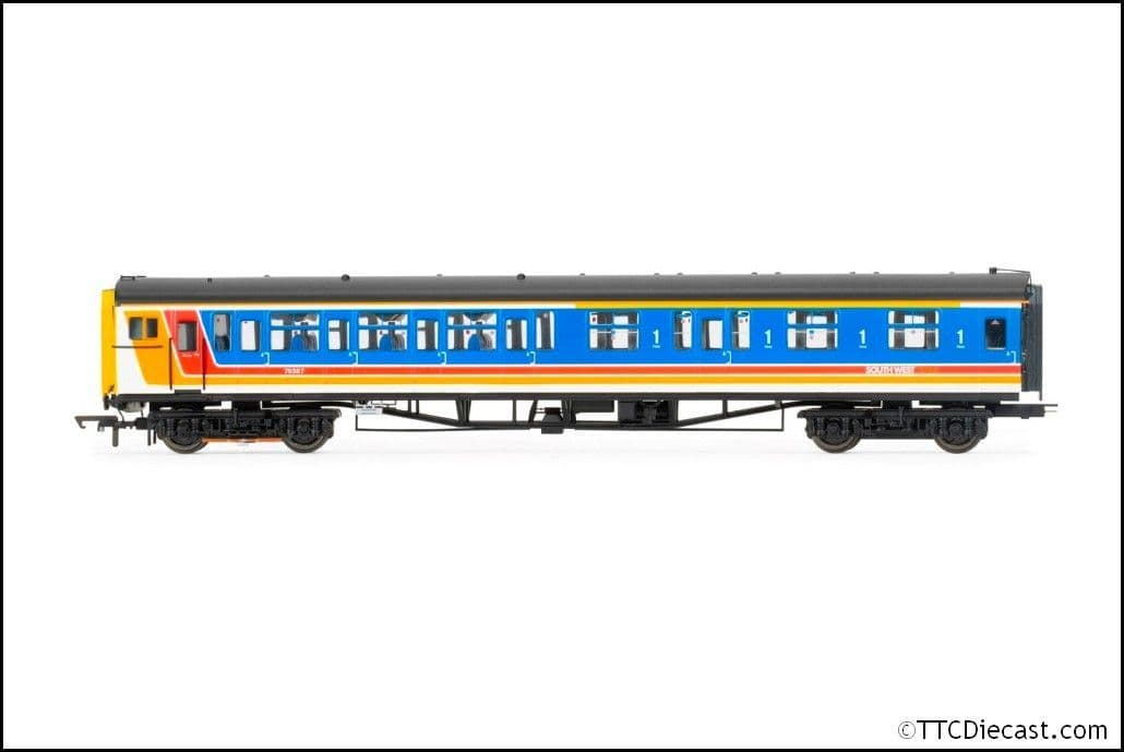 Hornby R30107 South West Trains Class 423 4-VEP EMU Train Pack - Era 10 - OO Gauge *LAST FEW*