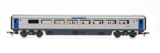 Hornby R40355 Platinum Jubilee of Queen Elizabeth II Mk3 Sliding Door Trailer First Disabled OO Gauge