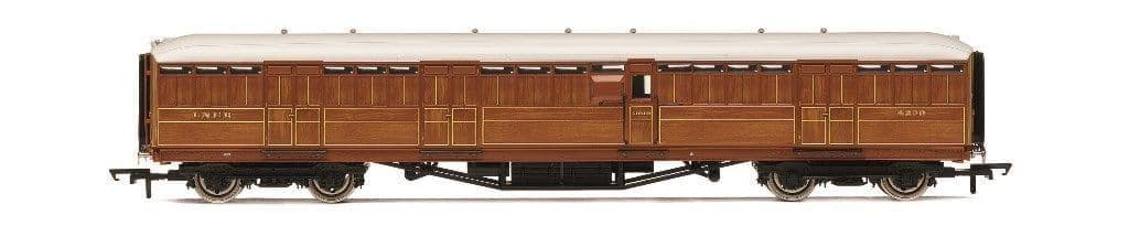 Hornby R40456 LNER Gresley Corridor Teak Coaches Passenger Brake 4239, OO Gauge - PRE ORDER £62.99