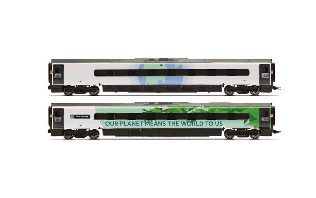 Hornby R40482 Avanti West Coast 390 Climate change Coach pack 2 68921 + 68821, OO Gauge