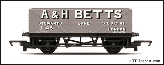 Hornby R60049 PO, A & H Betts, Plank Wagon - Era 2 *LAST FEW*