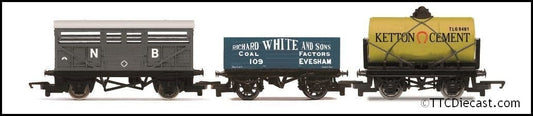 Hornby R60135 Triple Wagon Pack, Various - Era 3 - OO Gauge *LAST FEW*