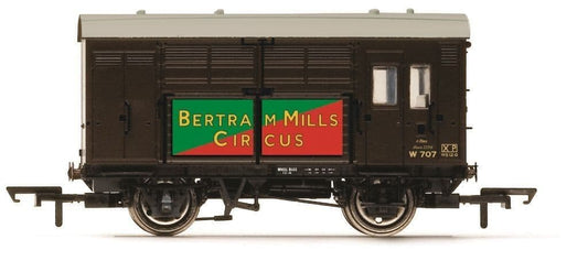 Hornby R60278 BR Birtram Mills Circus Horse Box 707, OO Gauge
