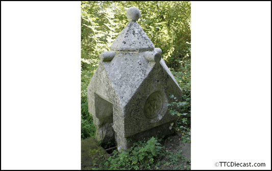 Hornby R7298 Village Pump, OO Gauge