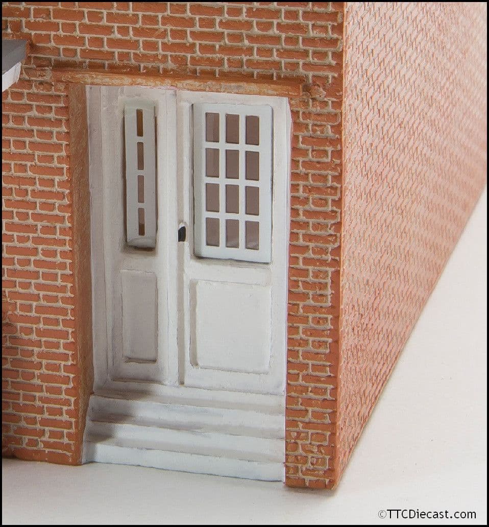 Hornby R9801 Modern Terraced House