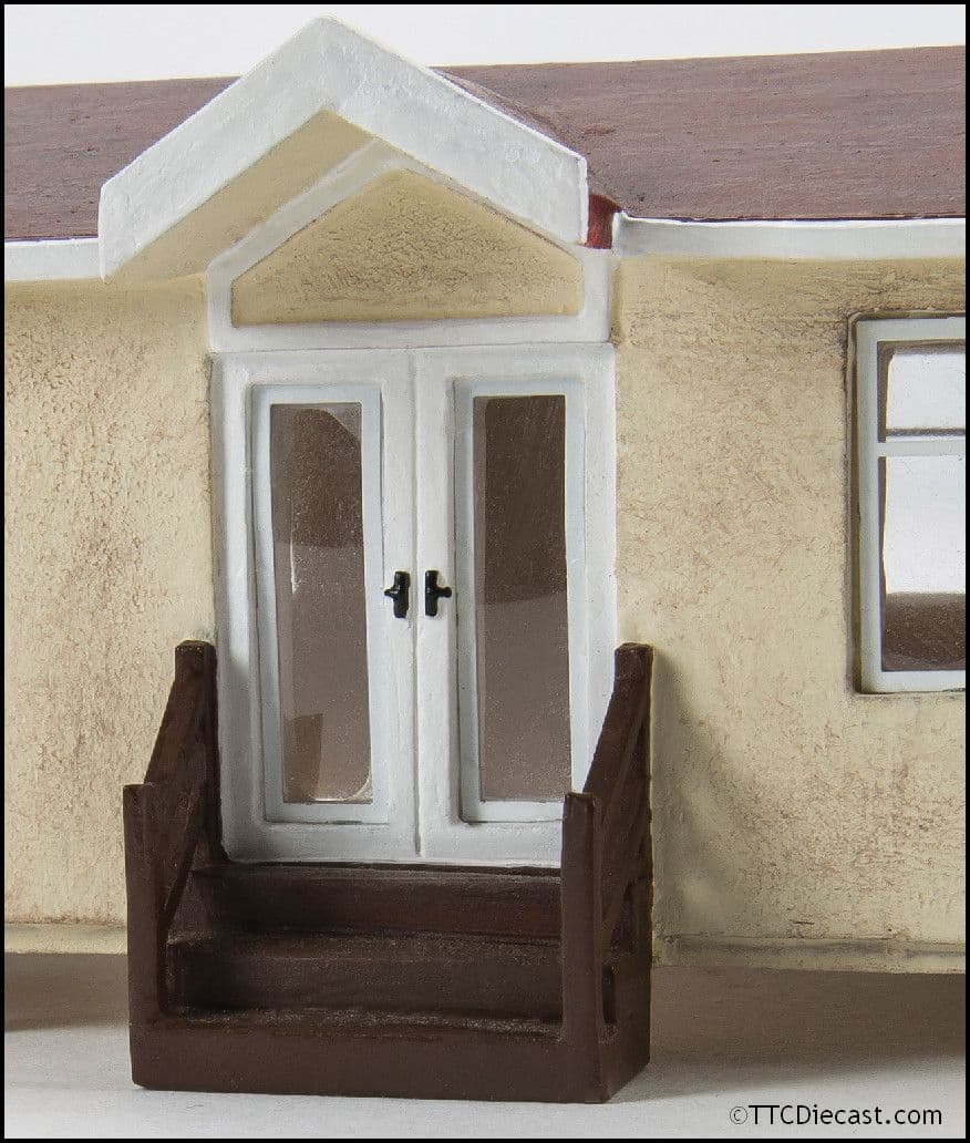 Hornby R9802 Modern Prefab