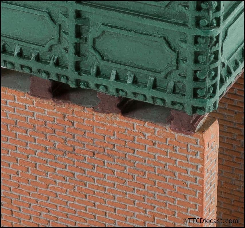 Hornby R9817 Raised Water Tank