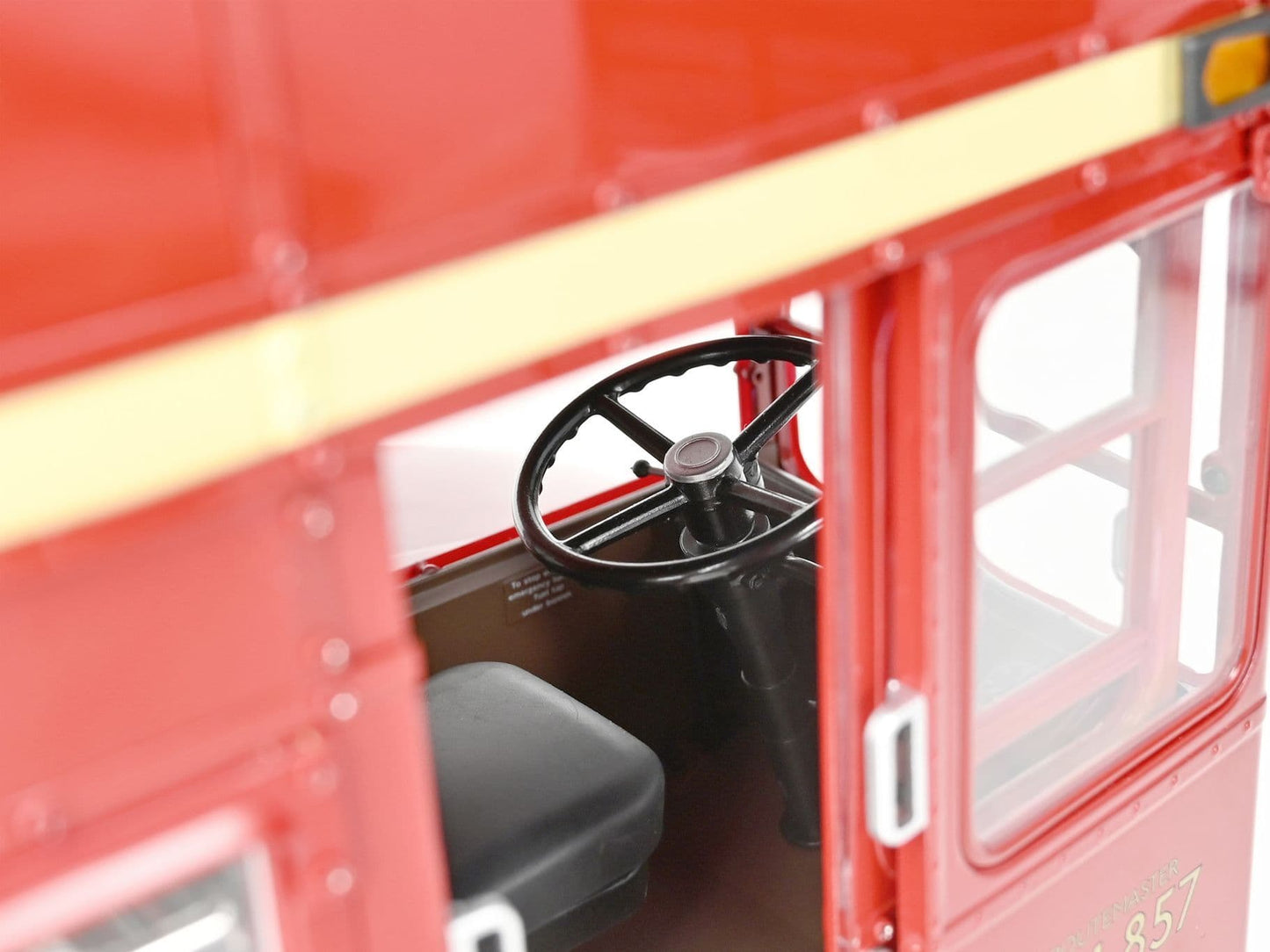 IXO Collections 1/12 Scale Routemaster Bus, Highly Detailed Metal & Plastic Kit.