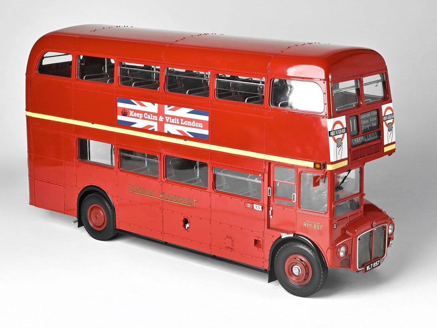 IXO Collections 1/12 Scale Routemaster Bus, Highly Detailed Metal & Plastic Kit.