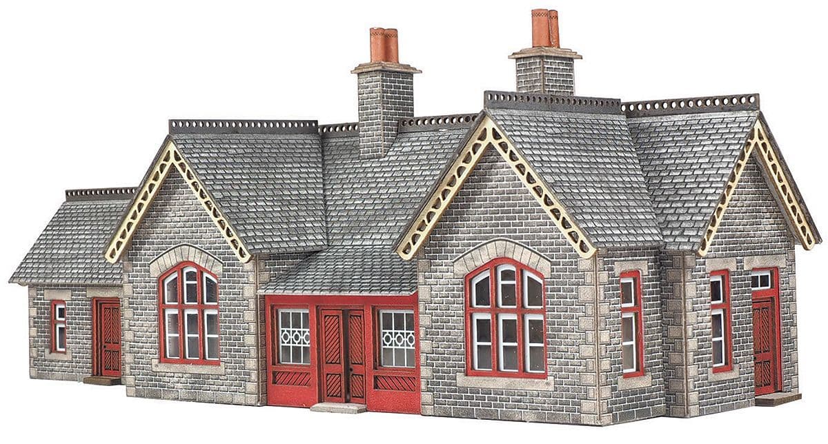 Metcalfe PN933 N Gauge Settle-Carlisle Station