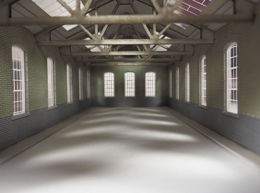 Metcalfe PO313 00/H0 Scale  Scale Double Track Engine Shed