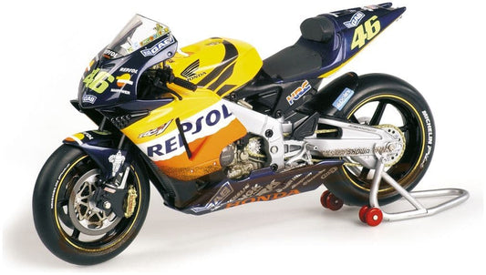 Minichamps 122 021096 Honda Rc211V, Dirty Version 2002 V. Rossi World Champion 1:12 Scale *PRE ORDER £178.49*