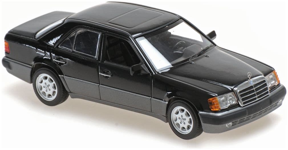 Minichamps 940 037160 Mercedes-Benz 500E V8, 1991, Black 1:43 Scale *PRE ORDER £33.99*