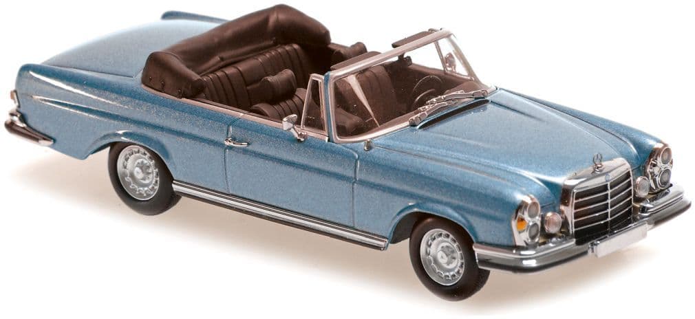 Minichamps 940 038131 Mercedes-Benz 280 Se 3.5 Cabriolet (W 111) 1970, Blue 1:43 Scale *PRE ORDER £33.99*